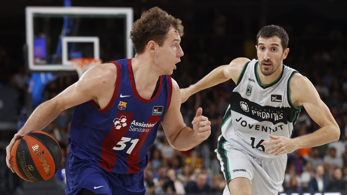 El Barça somete a la Penya en el Palau para empezar la Liga