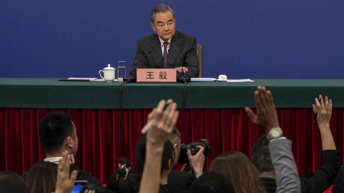 Wang Yi: Quien juegue con fuego en Taiwán se quemará los dedos