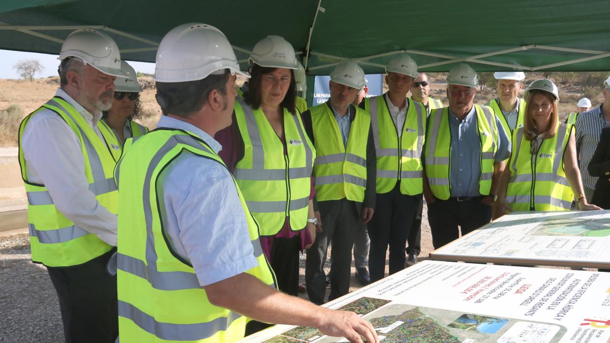Empiezan las obras de tres balsas reguladoras de agua en el canal de Urgell