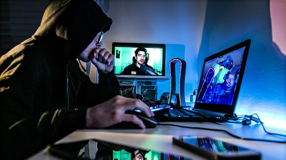 El riesgo invierte online en criptos y tiene 18 años