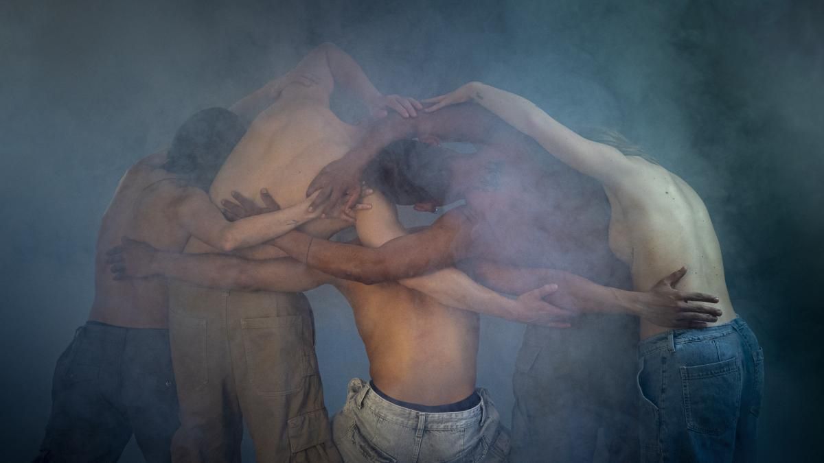 Àngel Duran debuta en el Mercat con Monument, una investigación sobre la juventud