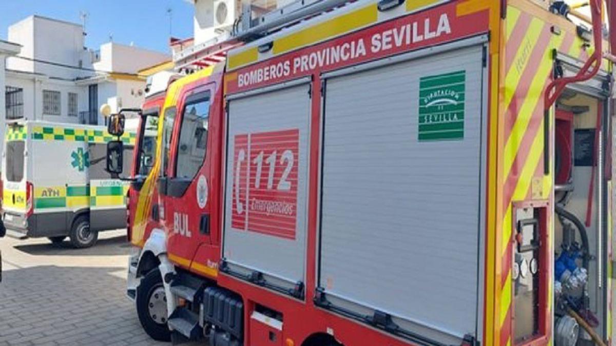 Muere una mujer en un incendio declarado en una casa de campo en Lora del Río (Sevilla)