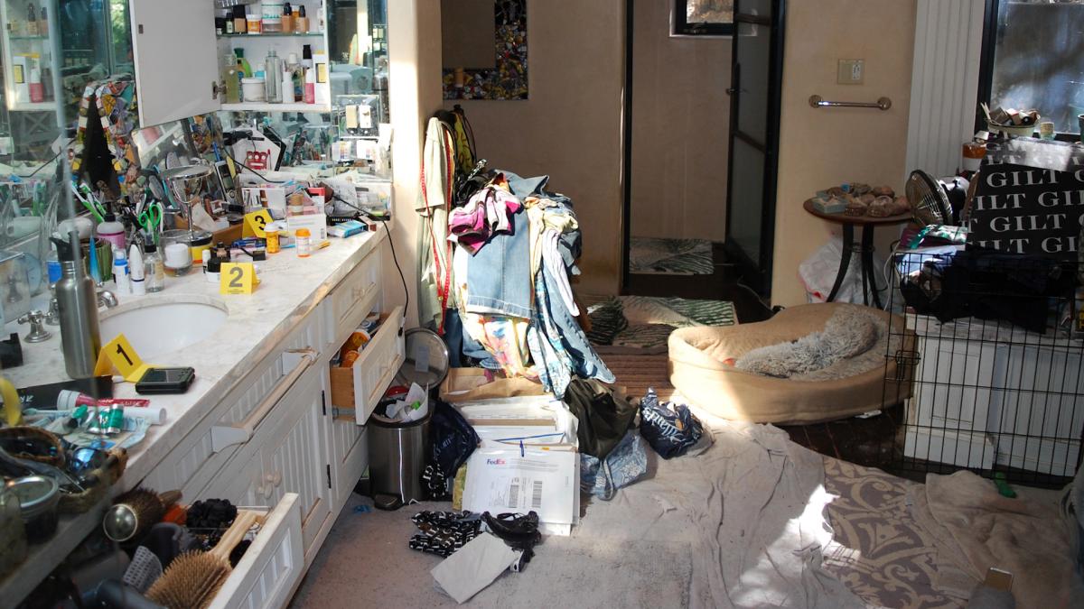 La casa de los horrores: el lamentable estado de la vivienda de Gene Hackman y su esposa