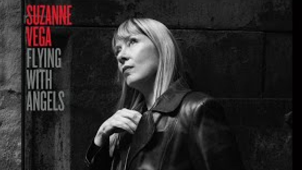 Flying with angels, canciones bellas y urgentes (★★★★✩), y otros discos de la semana