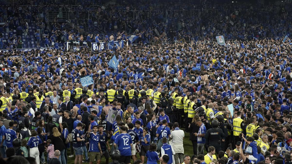 El estallido de alegría del Oviedo tras una larga travesía por el desierto