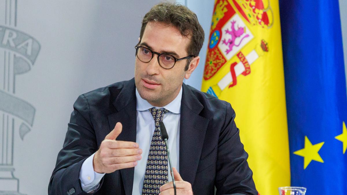 Carlos Cuerpo se enfrentará al irlandés Donohoe para presidir el Eurogrupo