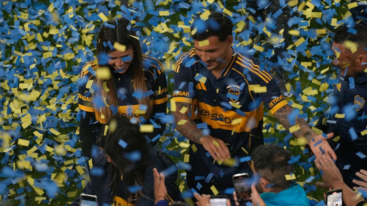 El fútbol argentino celebra el regreso de cinco campeones del Mundo