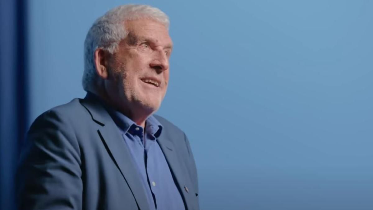 Gregorio Luri, pedagogo y filósofo: “Siento que mis nietos no están teniendo infancia porque no se rompen los pantalones, tienen las rodillas impolutas y no tienen ni una herida”