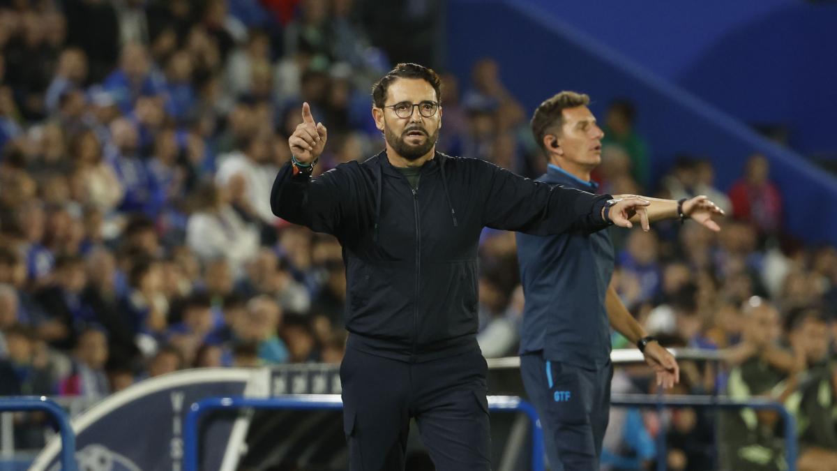 Bordalás: “Vinícius simula una agresión... No es roja, es amarilla”