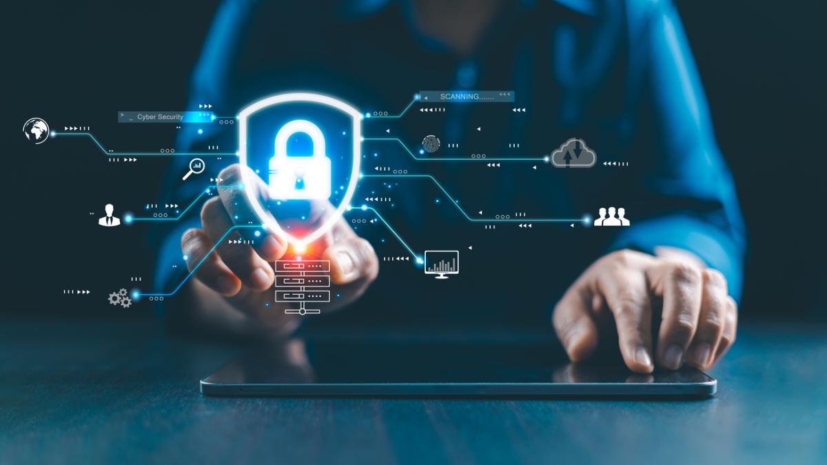 El consejo de la OCU si entras en tu banco online: “Evita redes wifi públicas como aeropuertos, hoteles o bibliotecas”