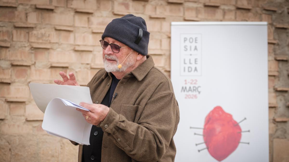 Los versos se elevan más allá de Lleida