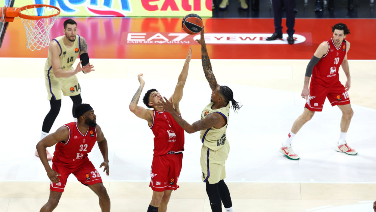 Un pésimo Barça roza un milagro en Milán