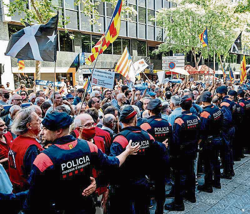 Protesta independentista por la presencia del juez Marchena en Barcelona