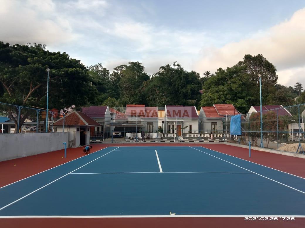 kontraktor lapangan tenis
