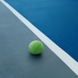 kontraktor lapangan tenis