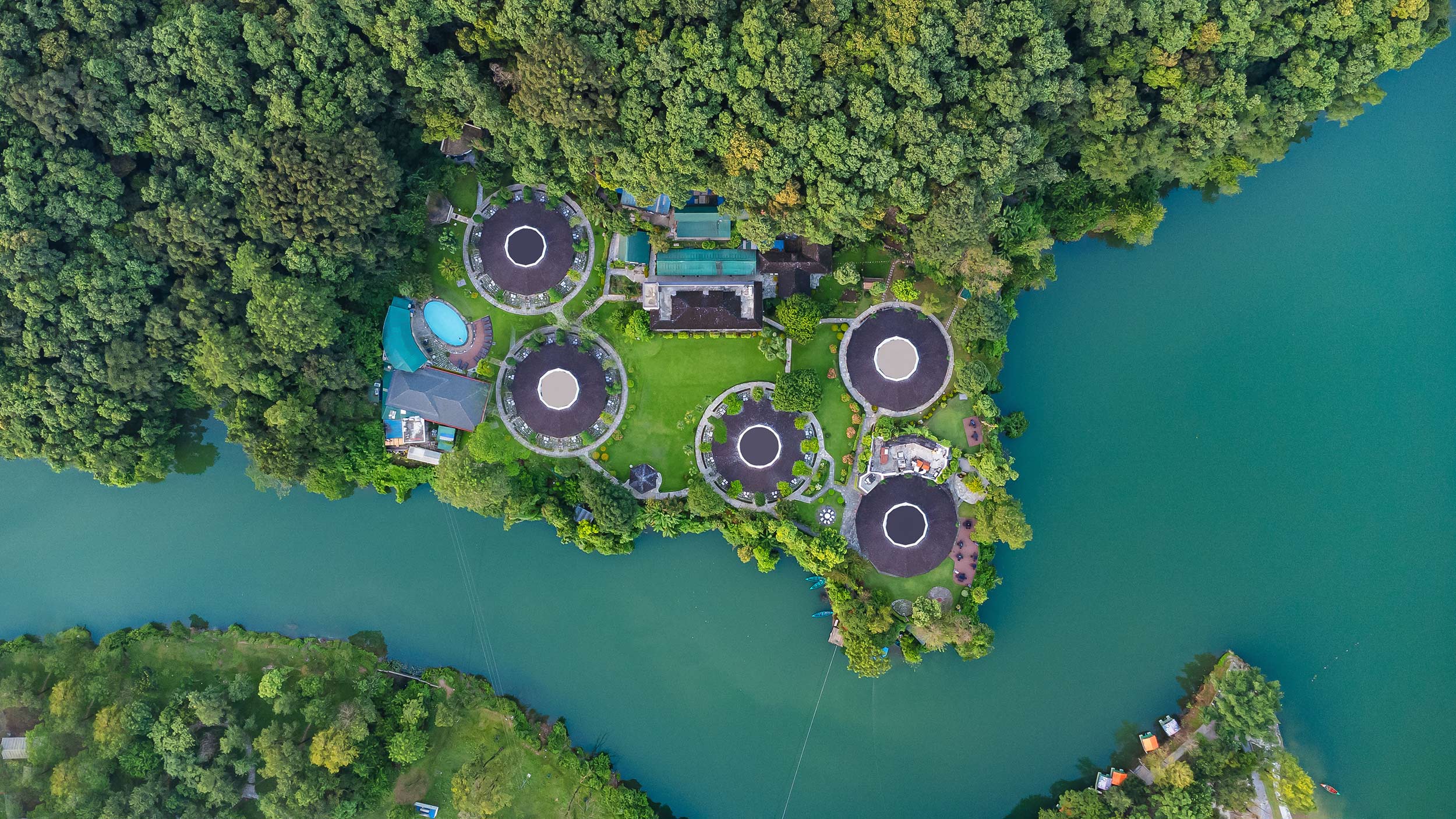 Fishtail Lodge