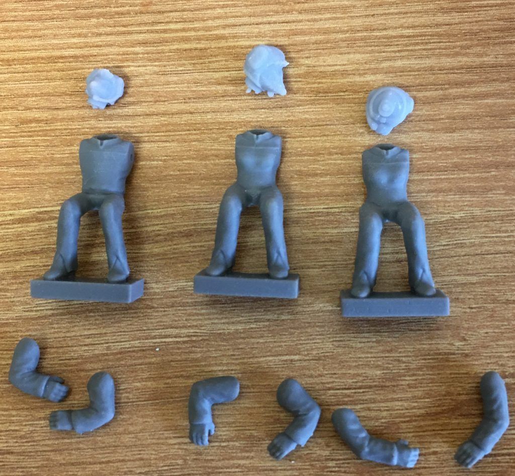 28mm Sci-fi seated figures