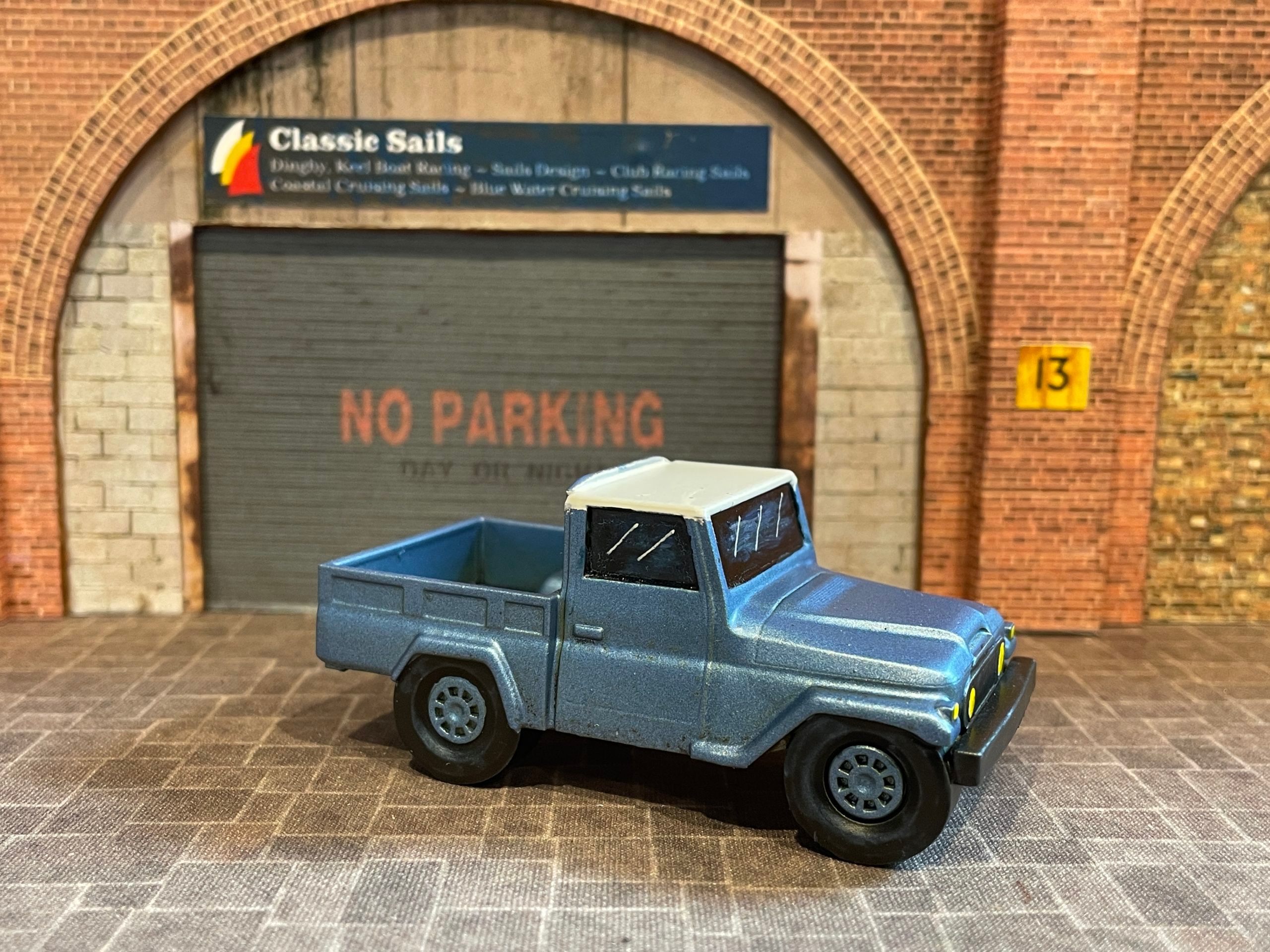 70-05 Landrover Short a