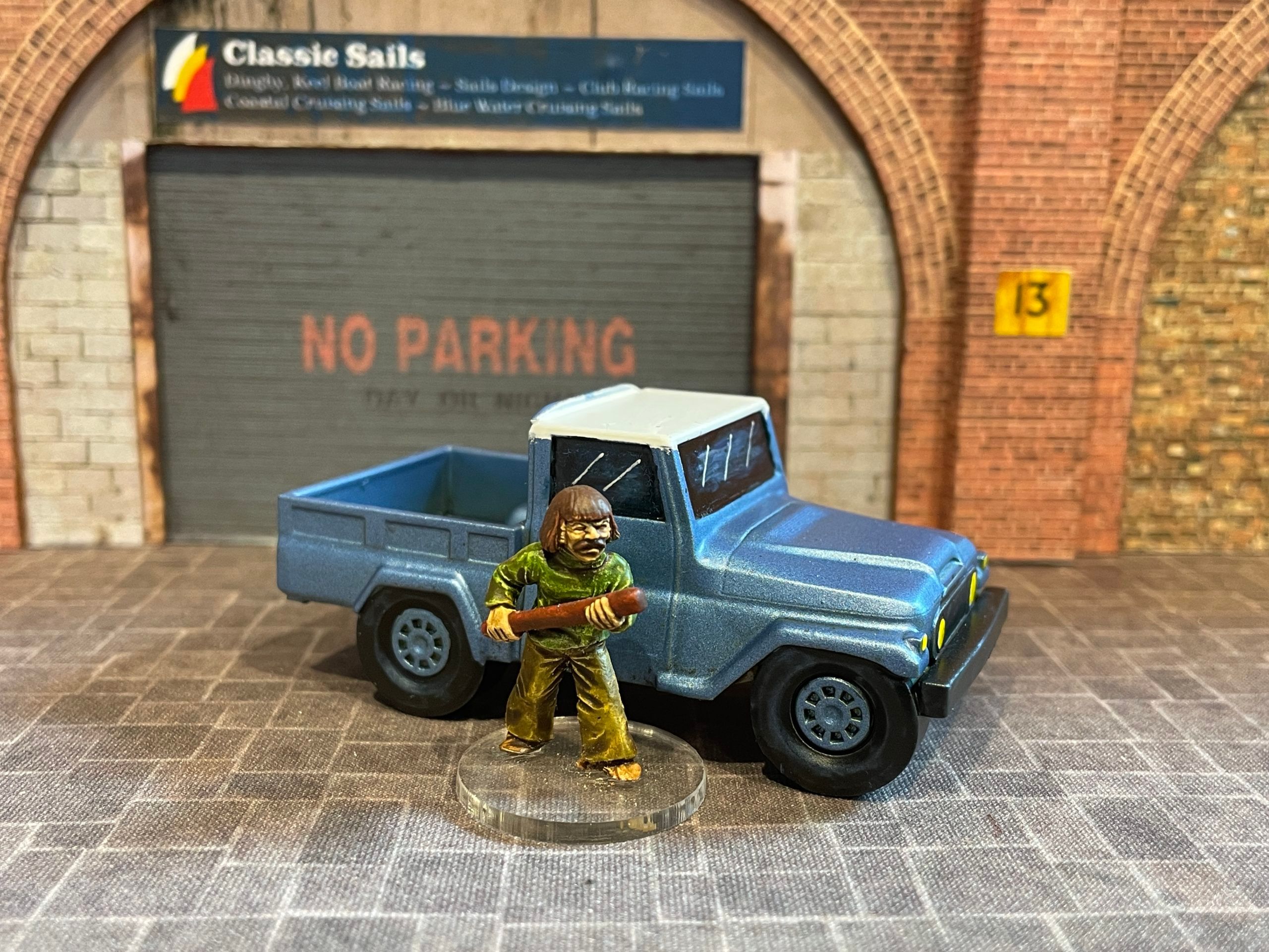 70-05 Landrover Short b