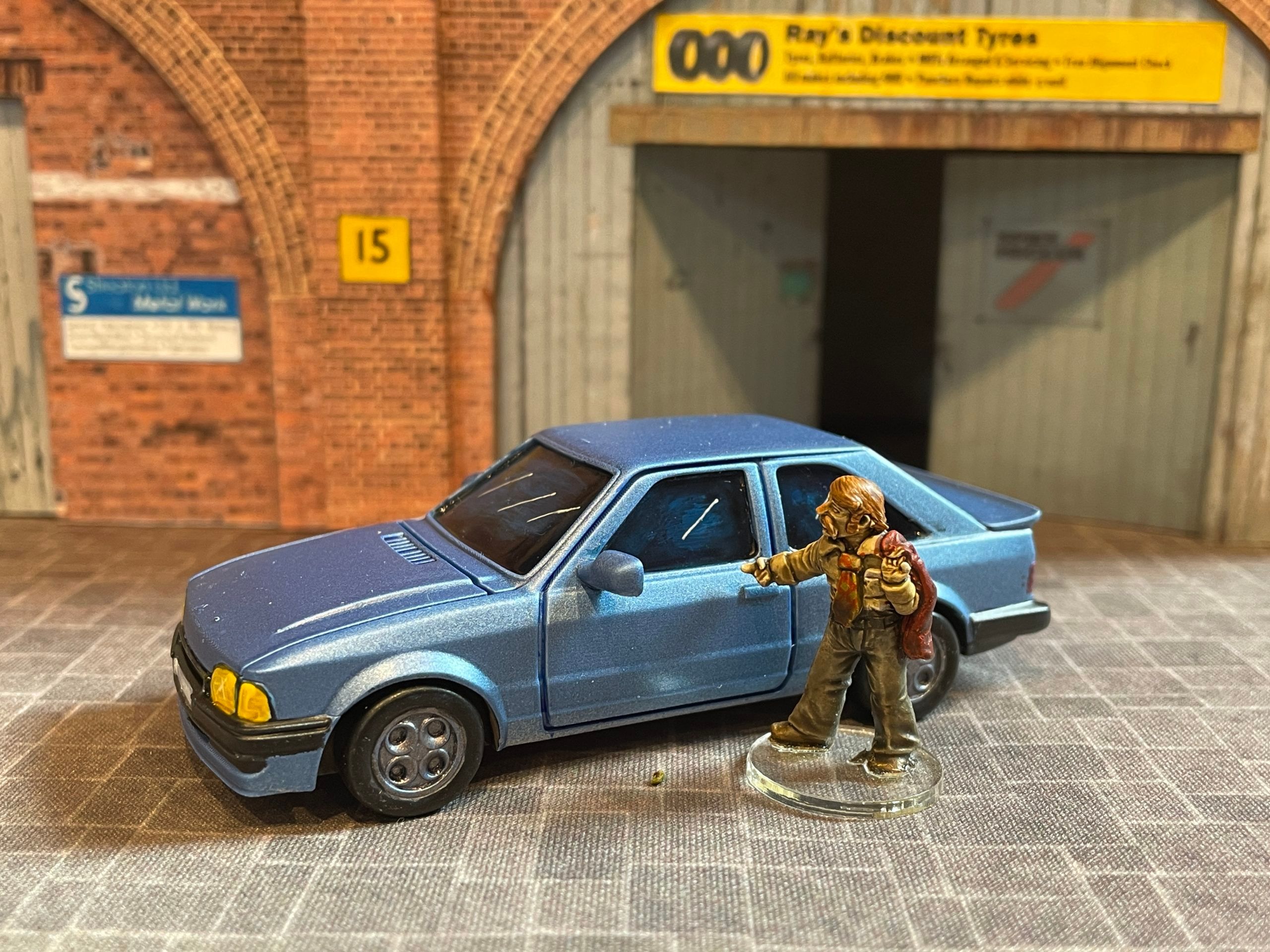 80-23 Ford Escort XR3 b