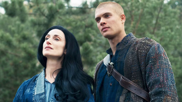 The Wheel of Time Season 2: Lanfear's Unexpected Journey and Rand's Romantic Entanglements