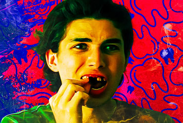 The Terrifying Revelation of Archie's Teeth in Leave the World Behind