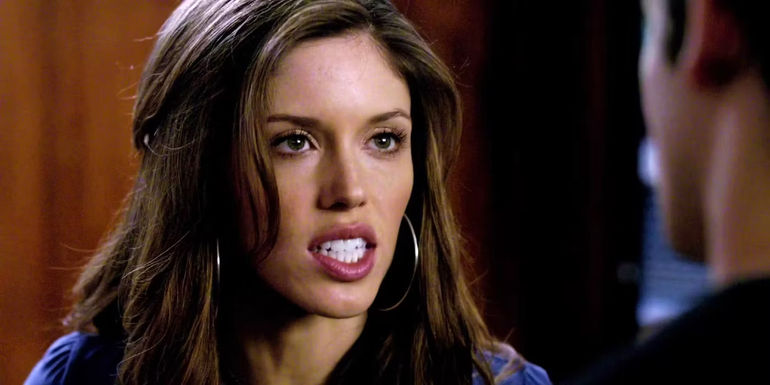 Vicki Donovan with an angry look on her face in The Vampire Diaries 