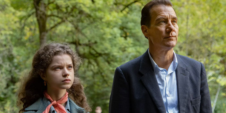 Cara Bossom and Clive Owen in Monsieur Spade