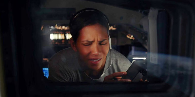 The Unforgettable Experience of The Mothership: A Sci-Fi Masterpiece