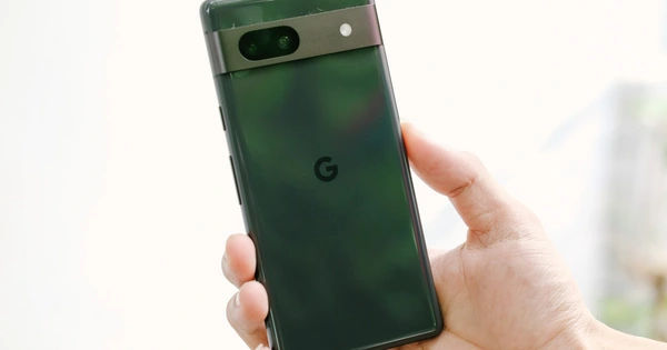 Google Pixel 8a: Bí mật từ chiếc hộp đựng bán lẻ