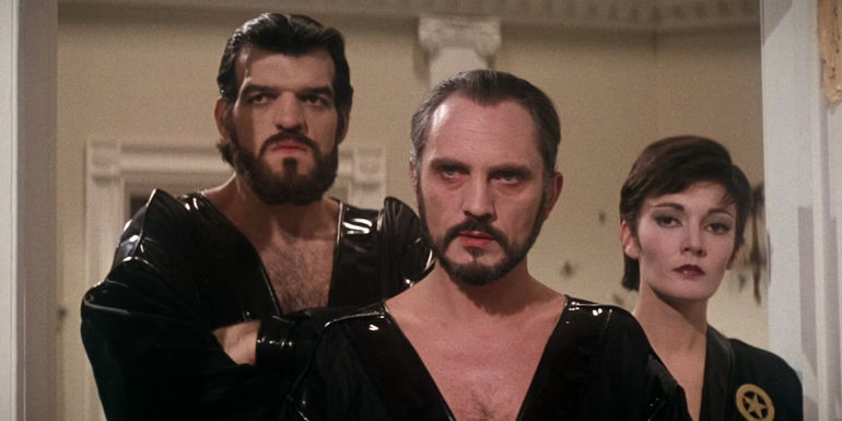 Zod, Ursa, and Non attack the White House in Superman 2