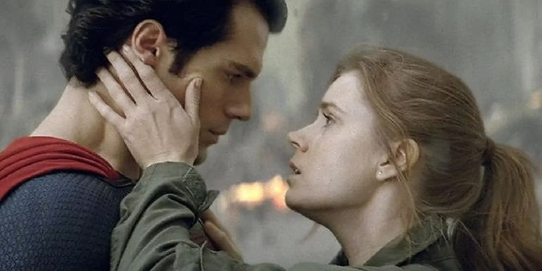 Henry Cavill's Superman and Amy Adams' Lois about to kiss at the end of Man of Steel