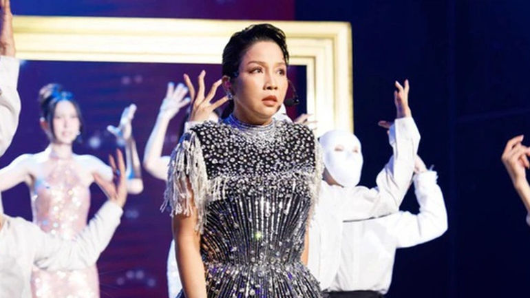 Mỹ Linh: Hành trình âm nhạc và sự cố hát sai lời