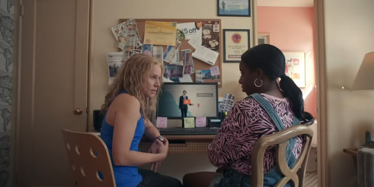 Connie and JoJo in Queenpins