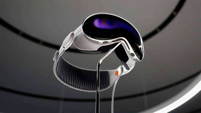 The Apple Vision Pro: A Glimpse of the Future in Spatial Computing