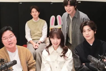 Bữa tiệc visual thịnh soạn: Park Shin Hye, Park Seo Joon, Park Hyung Sik và Choi Woo Sik gây sốt cùng tình bạn thân thiết