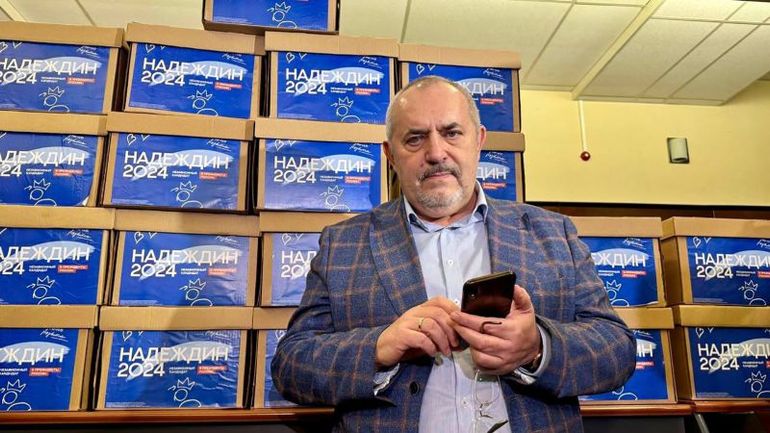 Boris Nadezhdin Submits Signatures to Run for Russian Presidency