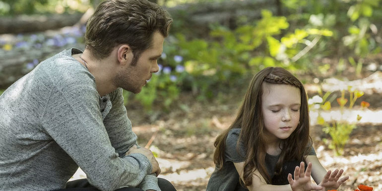 Klaus watching Hope do magic in The Originals