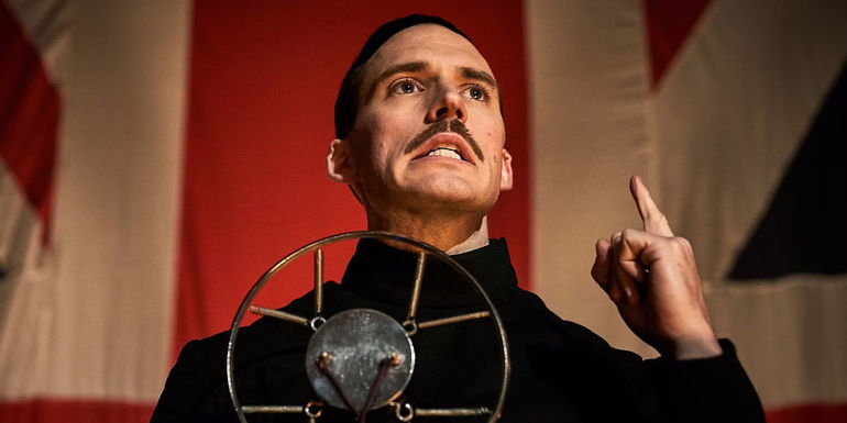 Oswald Mosley delivers his fascist speech In Peaky Blinders