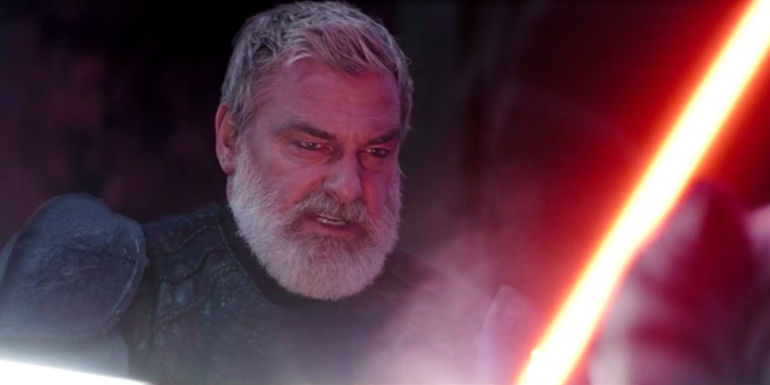 Baylan Skoll using his lightsaber against Ahsoka