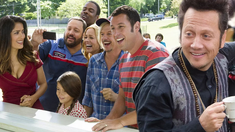 Tại sao Grown Ups 2 thiếu vắng Rob Schneider