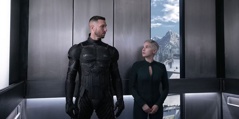 Master Chief in an elevator with Makee in the Halo TV series.