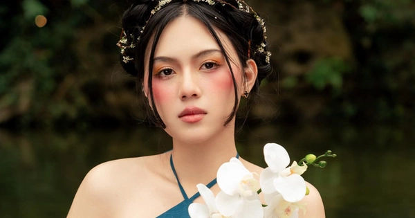 Sắc Xuân Tươi Mới: Bộ Ảnh Tết Lộng Lẫy của Cặp Đôi Nổi Tiếng Thành Chung - Tố Uyên