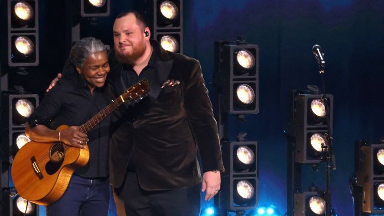 Tracy Chapman's Electrifying Performance at the Grammy Awards with Luke Combs