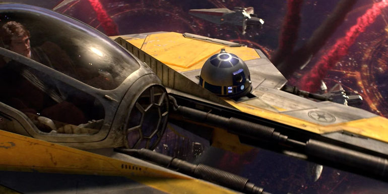 Anakin and R2-D2 in Star Wars The Revenge of the Sith