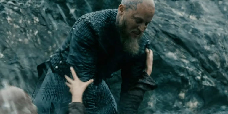 Ragnar kills Yidu in Vikings-1