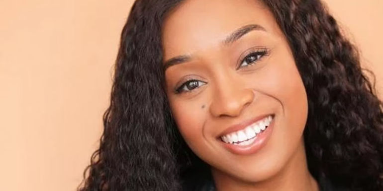 The Bachelor Season 28 Contestant Kelsey Toussant Head Shot