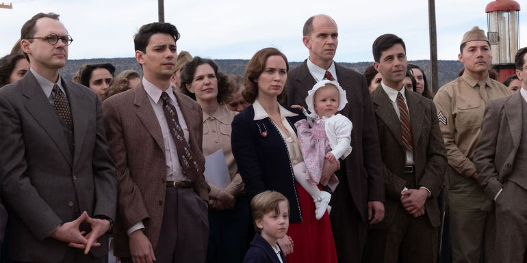 Klaus Fuchs with a crowd in Oppenheimer.