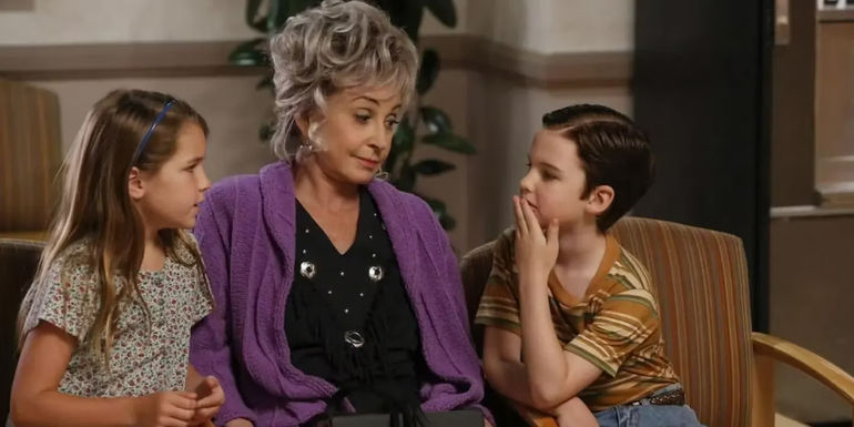 Meemaw talking to the Sheldon and Missing in a hospital on Young Sheldon