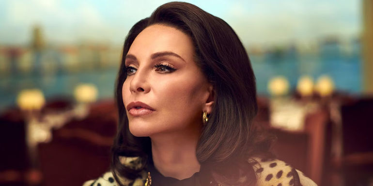 Calista Flockhart As Lee Radziwill in Feud: Capote Vs. The Swans.jpg